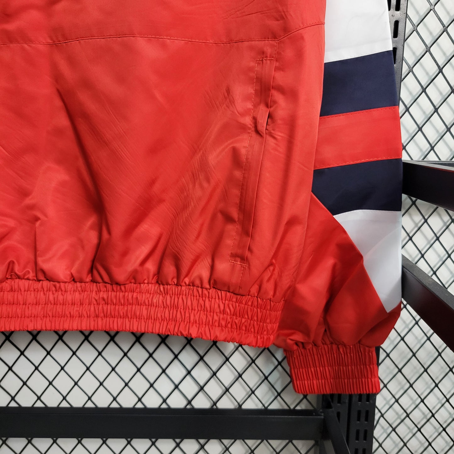 FC Bayern Munich WindBreaker Red