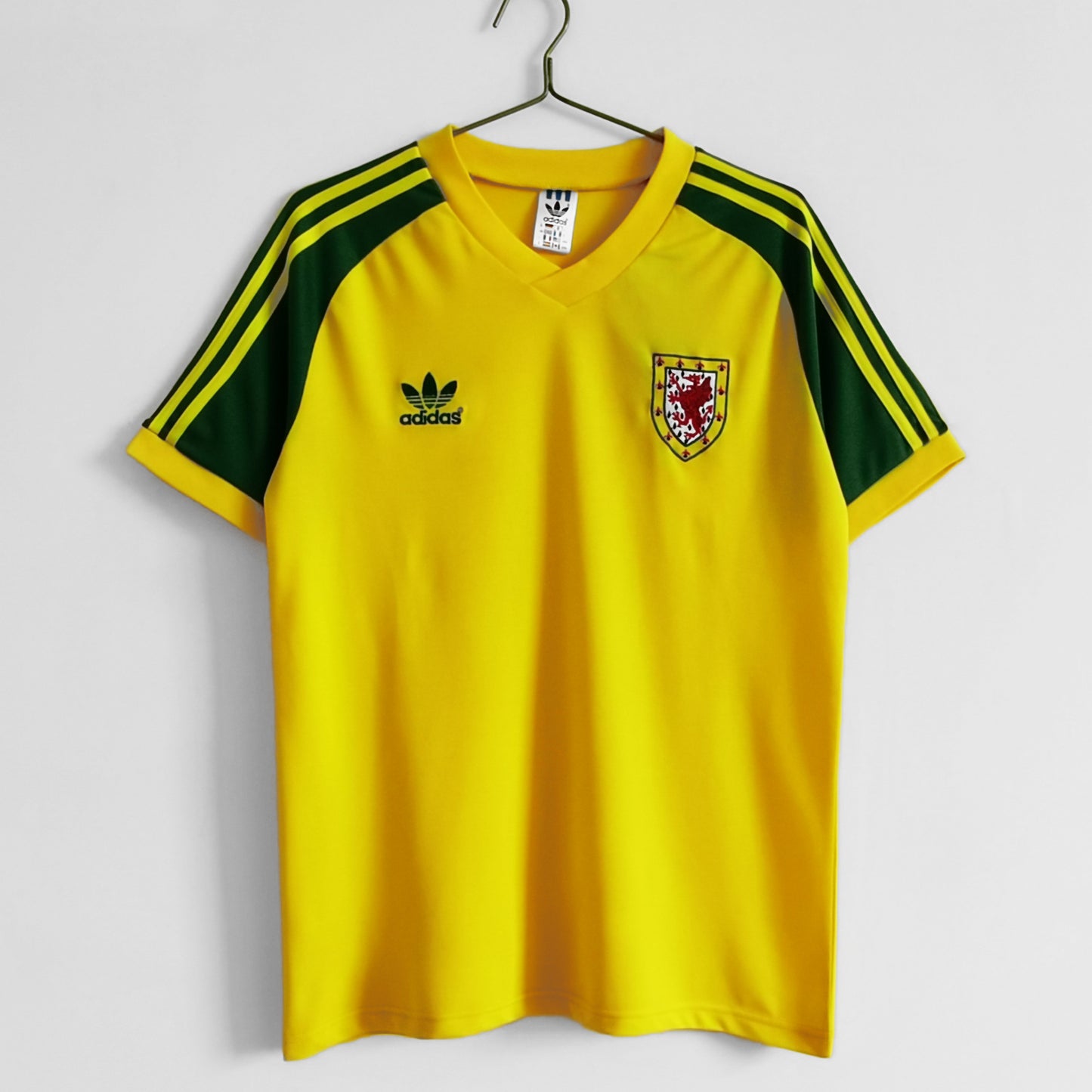 Wales Away Retro - 1982